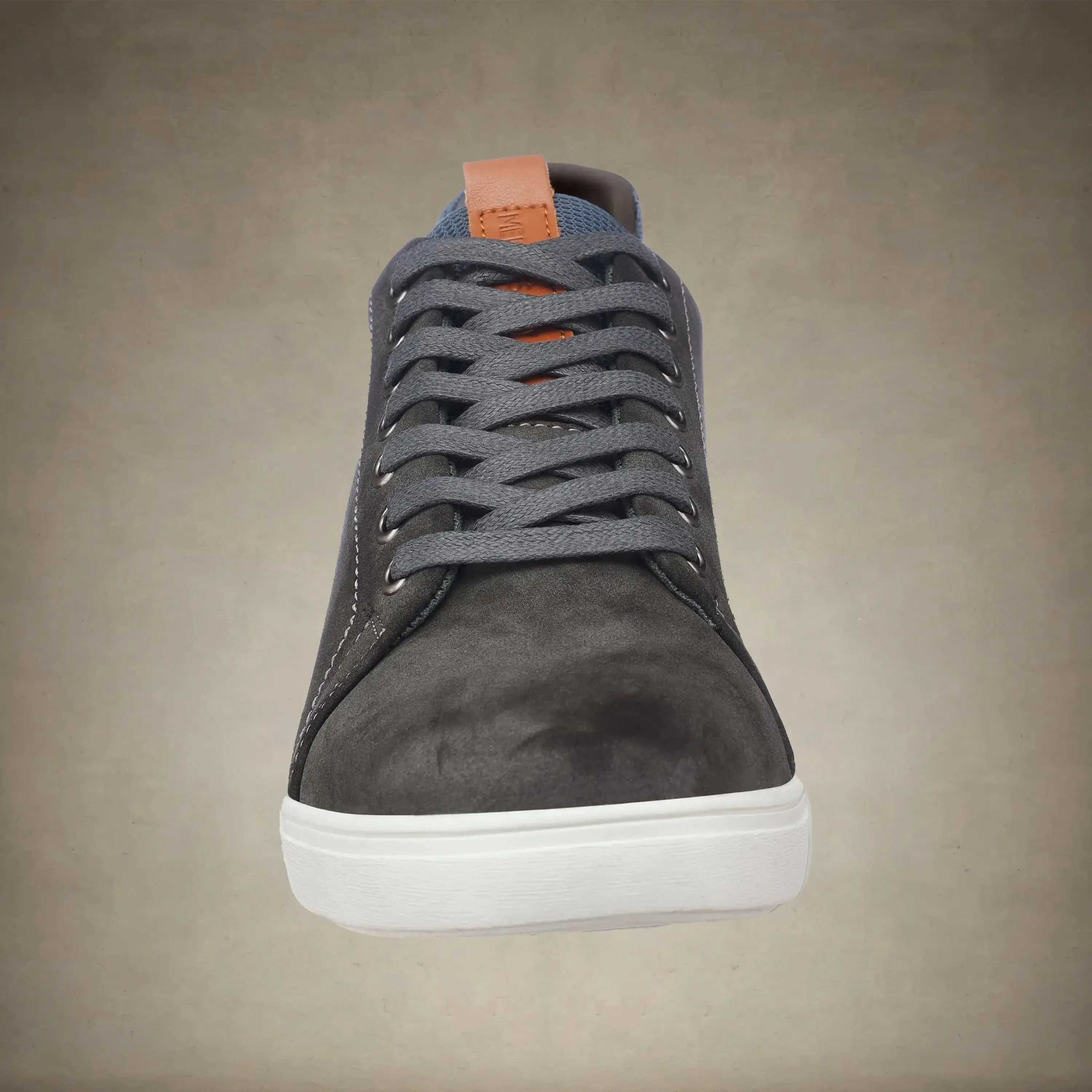 Men's Bulls Low Top Court Shoes - FINAL SALE - Image 12