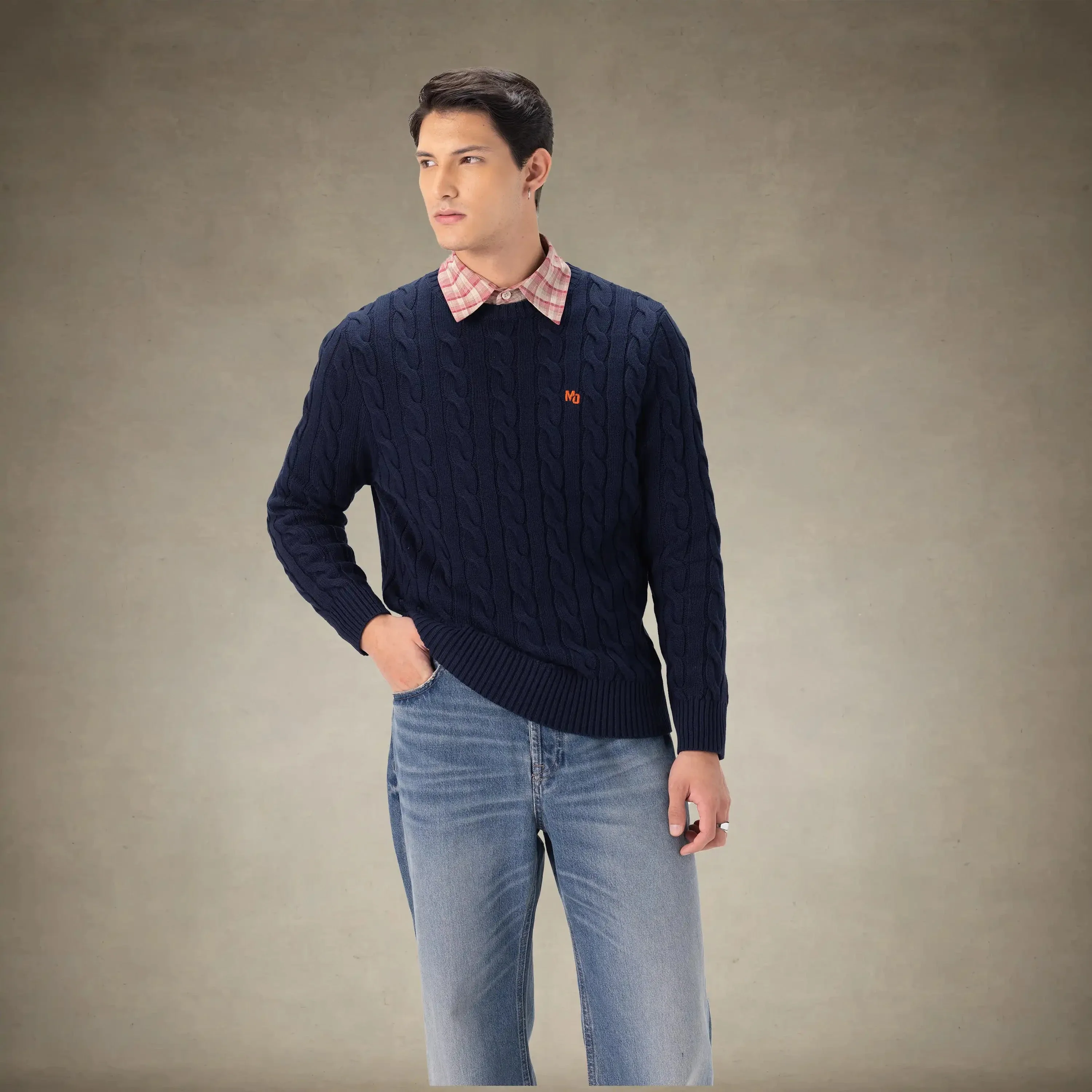 Men's Crew Neck Cable Sweater - Image 13