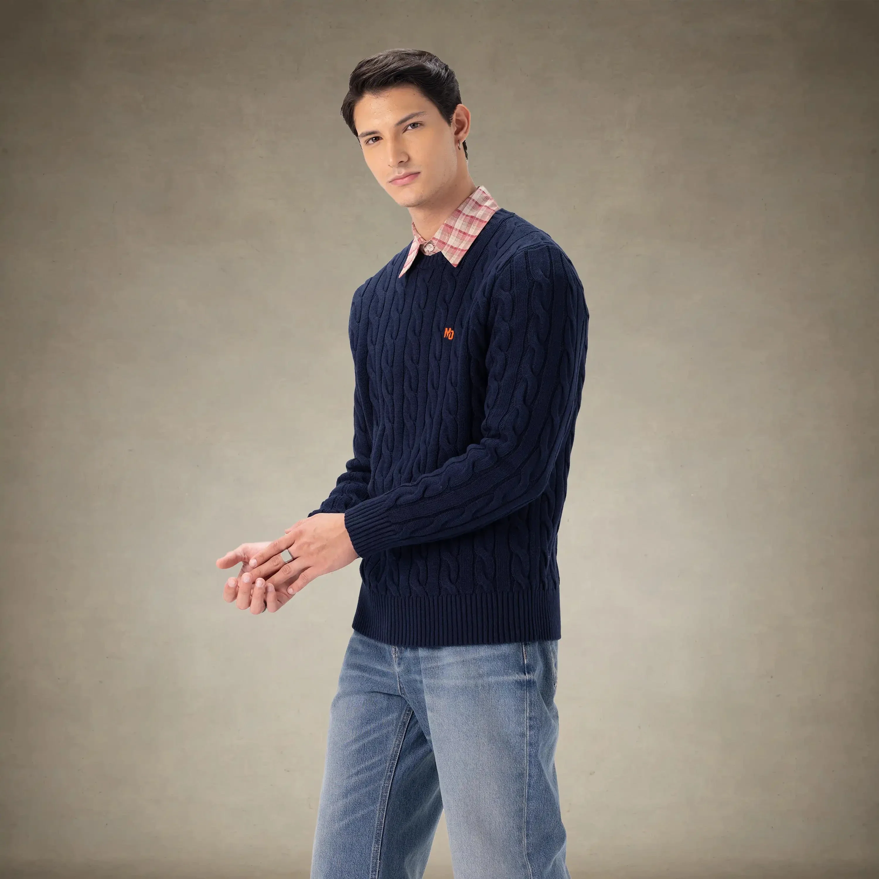 Men's Crew Neck Cable Sweater - Image 14