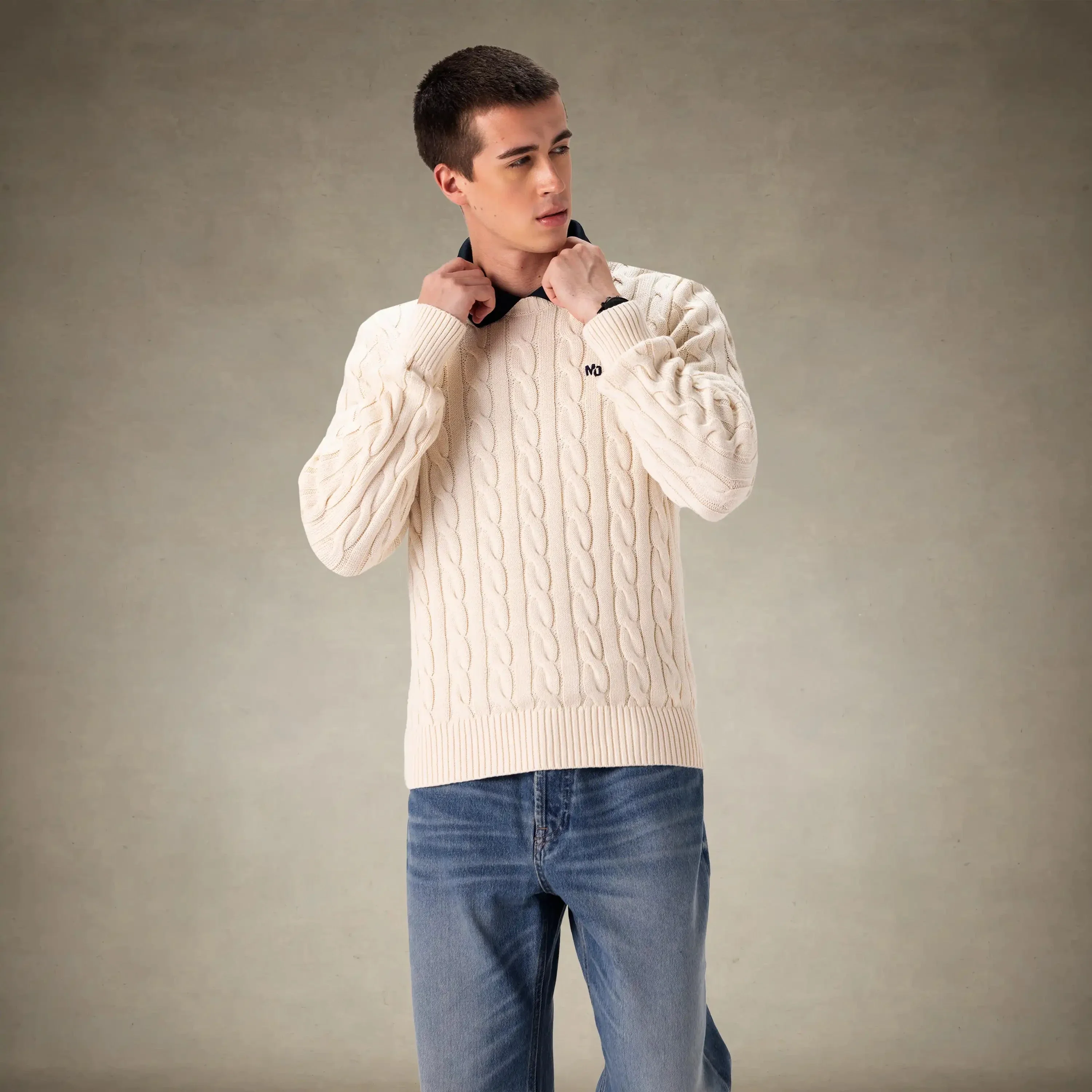 Men's Crew Neck Cable Sweater - Image 7