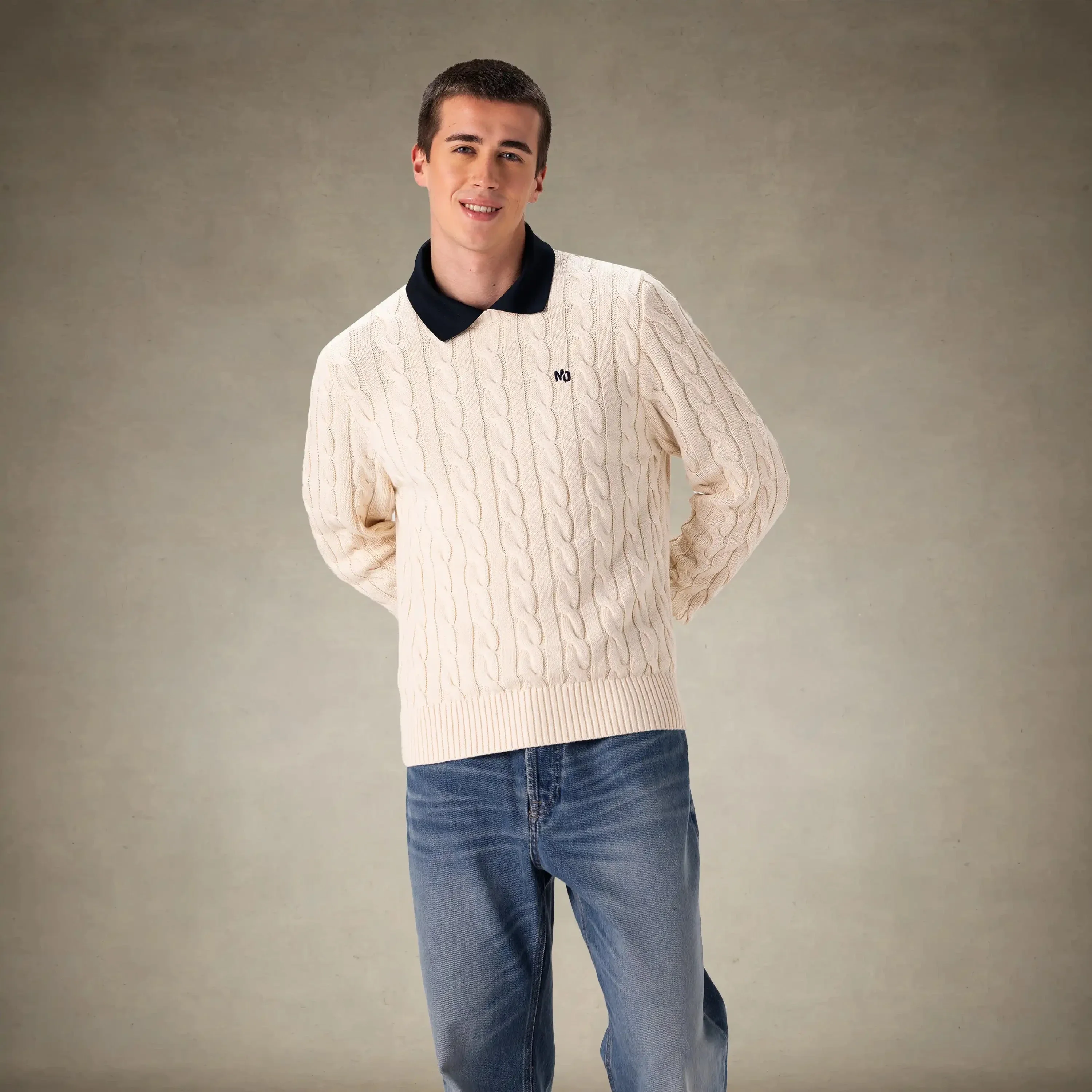 Men's Crew Neck Cable Sweater - Image 8